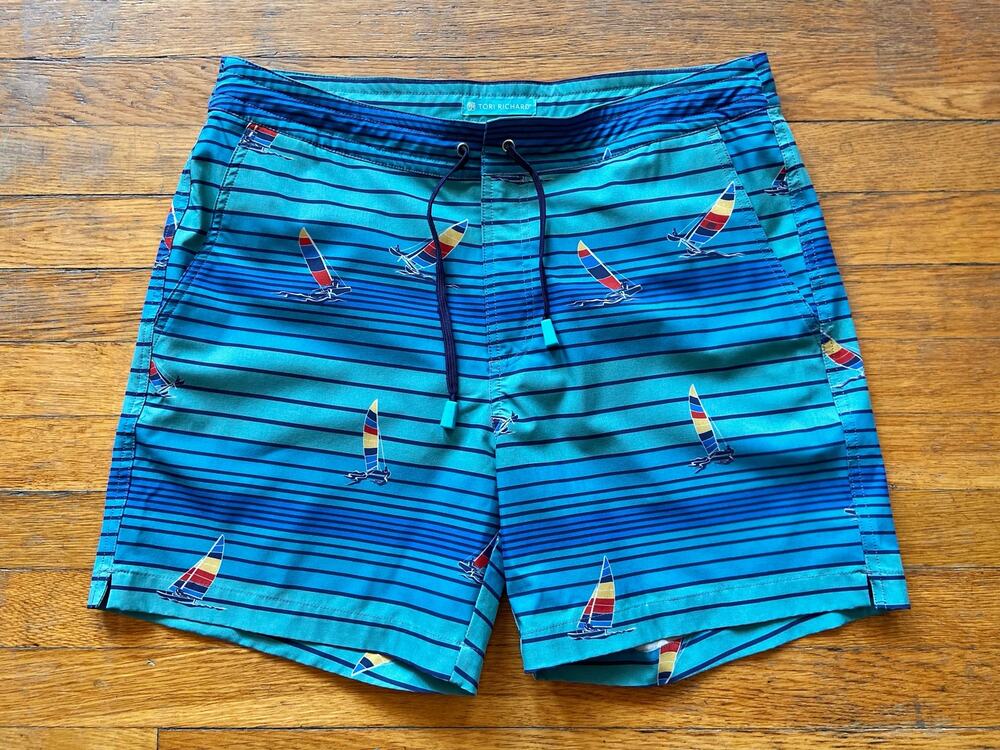 TORI RICHARD Blue Catamaran Swim Shorts w/Tradewind Technology sz 34